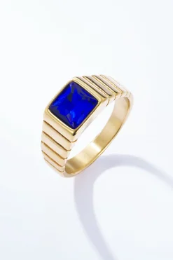 Bague avec pierre de couleur