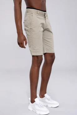 Bermuda chinos