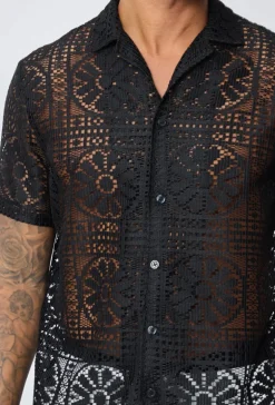 Chemise à dentelle transparente