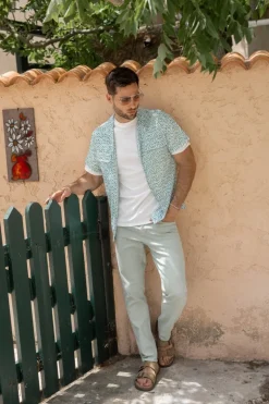 Chemise à imprimé graphique avec poches