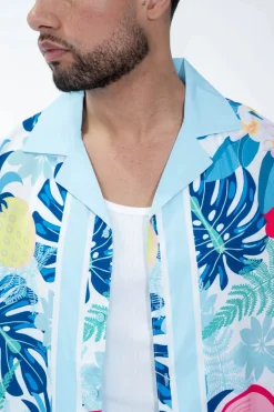 Chemise à l'imprimé tropical exotique