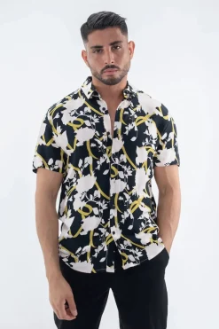 Chemise à manches courtes avec un motif floral abstrait