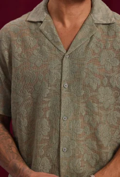 Chemise à manches courtes avec motif ton sur ton