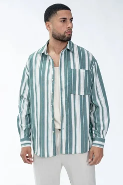 Chemise à manches longues avec des rayures verticales et une poche sur