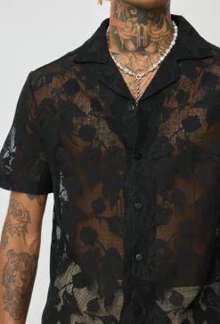 Chemise à motif fleuri