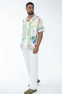 Chemise à motifs florals et faune