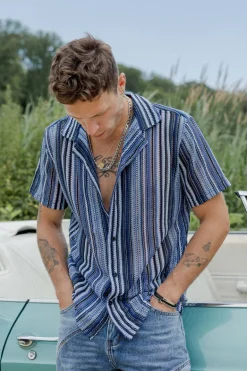 Chemise à rayures classique