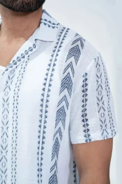 Chemise boutonnée à motifs