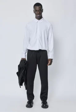 Chemise classique unie à manches longues