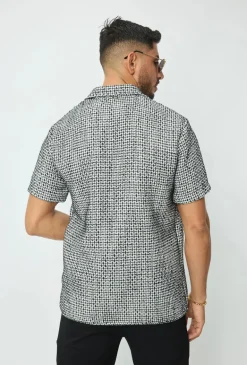 Chemise effet broderie avec des motifs carreaux