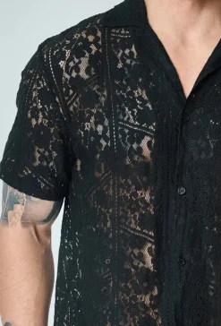 Chemise en dentelle fleurie manches courtes col à revers