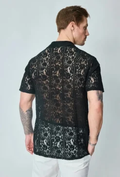 Chemise en dentelle fleurie manches courtes col à revers