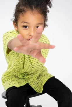 Chemise enfant manches courtes à motifs écriture