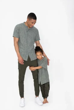 Chemise enfant manches courtes à motifs écriture