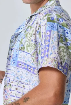 Chemise manches courtes à motifs abstraits