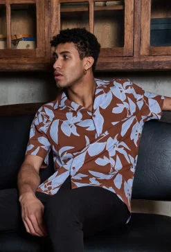 Chemise manches courtes à motifs fleuris