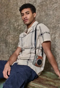 Chemise manches courtes à broderie