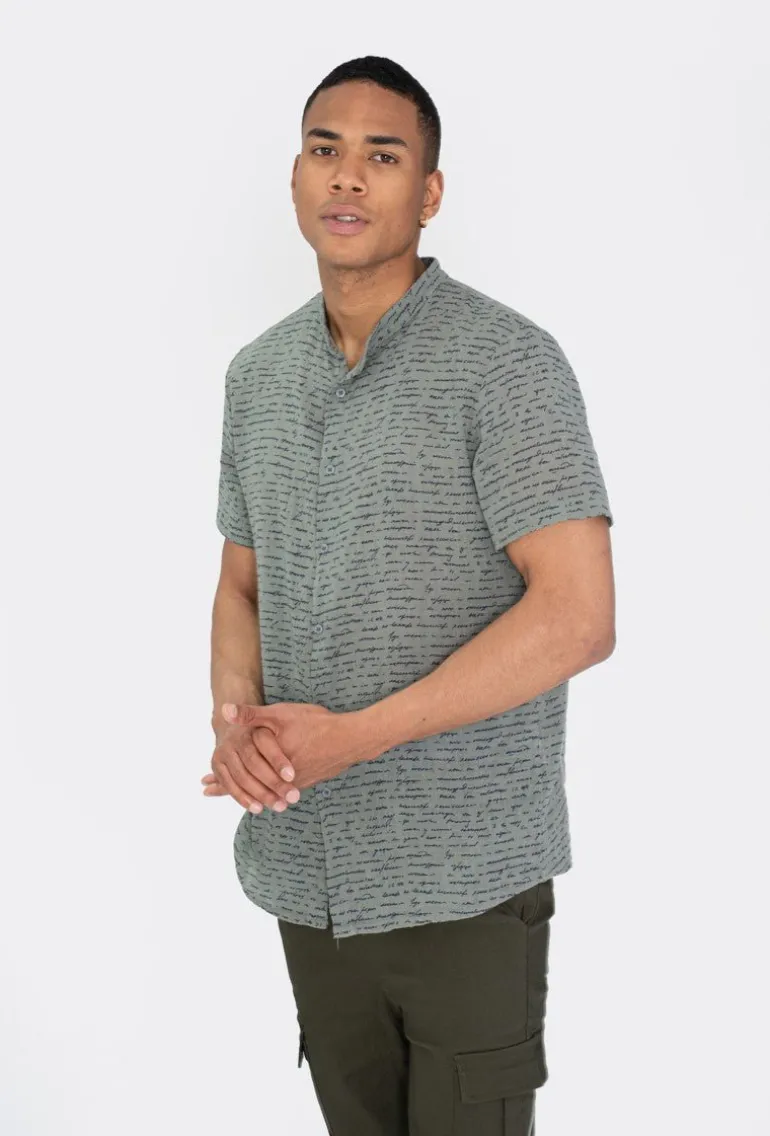 Chemise manches courtes à motifs écriture
