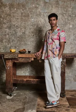 Chemise manches courtes à motifs abstraits