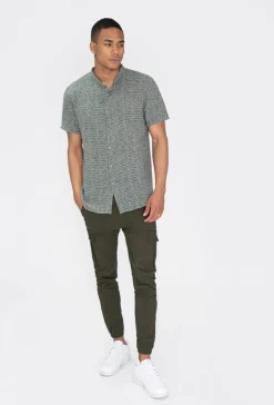 Chemise manches courtes à motifs écriture