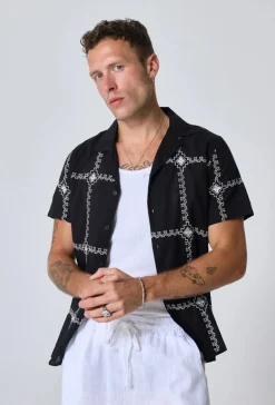 Chemise manches courtes à broderie