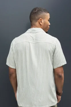 Chemise manches courtes rayée