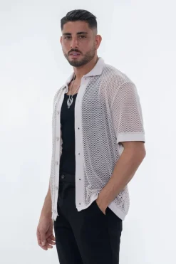 Chemise trouée manches courtes