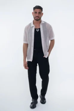 Chemise trouée manches courtes