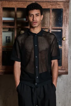 Chemise trouée manches courtes