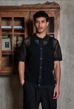 Chemise trouée manches courtes