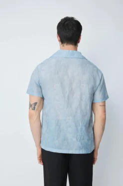 Chemise unie à manches courtes