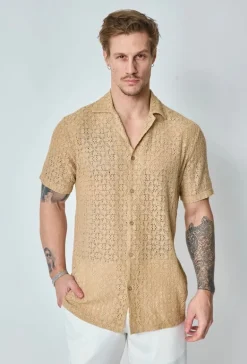 Chemise unie en dentelle manches courtes col à revers