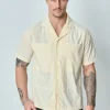 Chemise unie manches courtes