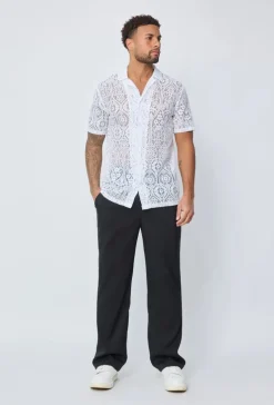 Chemise unie manches courtes