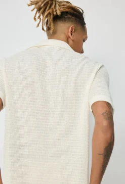 Chemise unie manches courtes