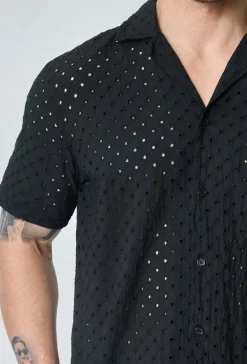 Chemise unie trouée manches courtes