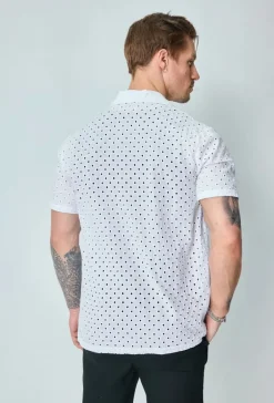 Chemise unie trouée manches courtes