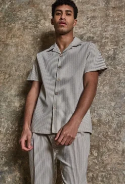 Ensemble à rayures chemise manches courtes pantalon