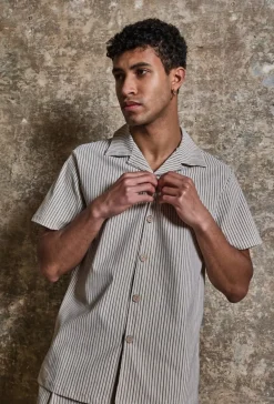 Ensemble à rayures chemise manches courtes pantalon