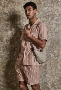 Ensemble à rayures chemise manches courtes short