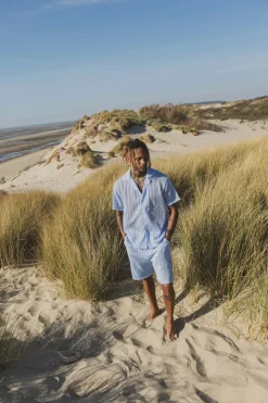 Ensemble chemise et short unis à rayures
