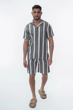 Ensemble chemise et short à rayures