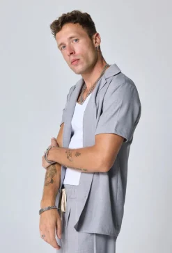 Ensemble chemise manches courtes et pantalon