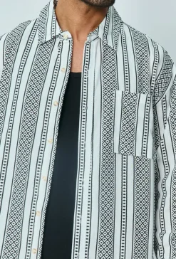 Ensemble chemise pantalon à motifs géométriques
