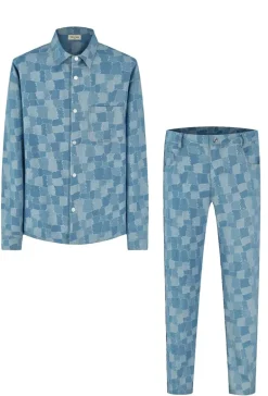 Ensemble chemise pantalon assorti avec un motif de carrés