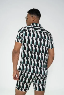 Ensemble chemise short à motifs abstrait