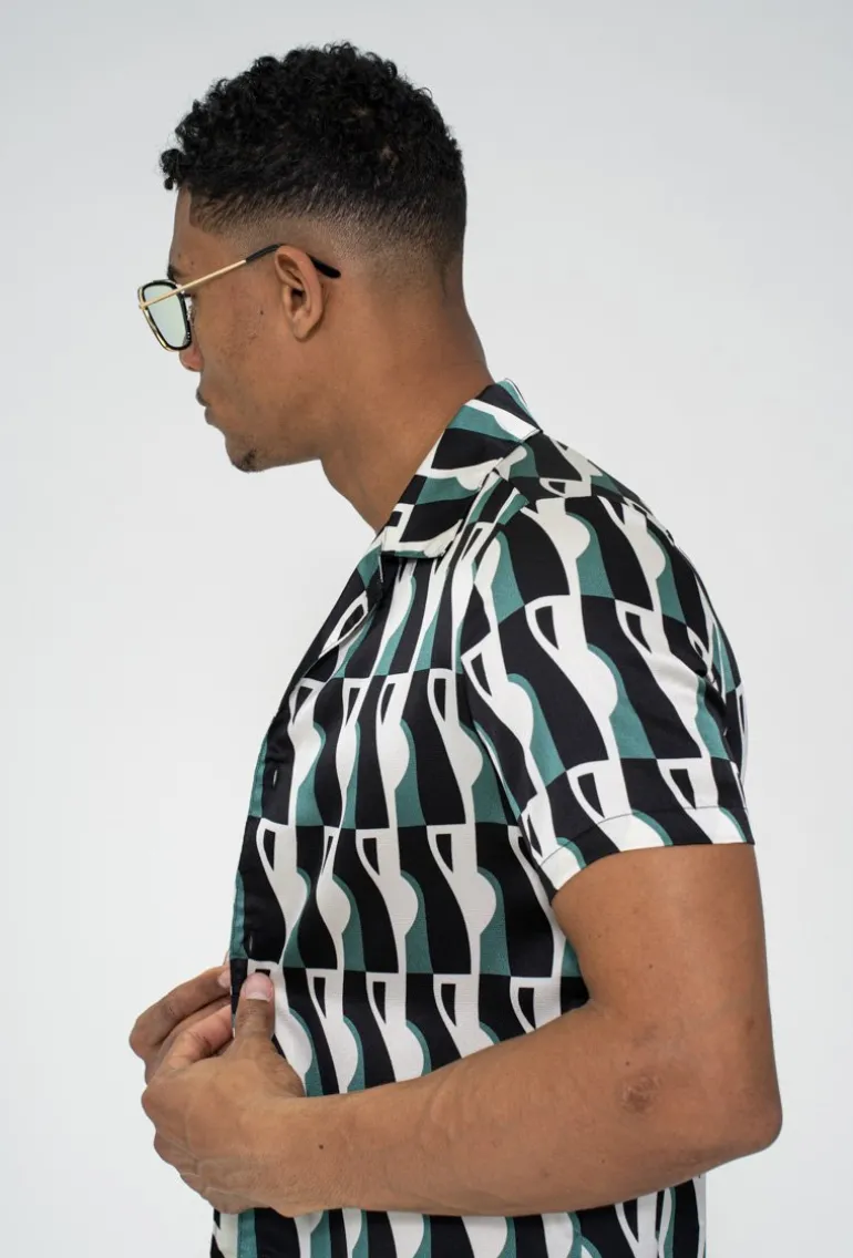 Ensemble chemise short à motifs abstrait