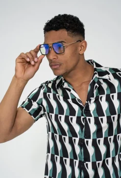 Ensemble chemise short à motifs abstrait