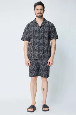 Ensemble short et chemise a motifs bandana