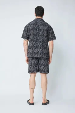 Ensemble short et chemise a motifs bandana